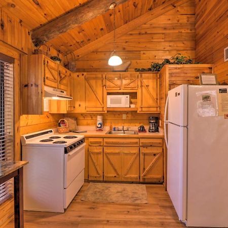 Peaceful Cabin With Hot Tub - Near Broken Bow Lake! Stephens Gap Bagian luar foto