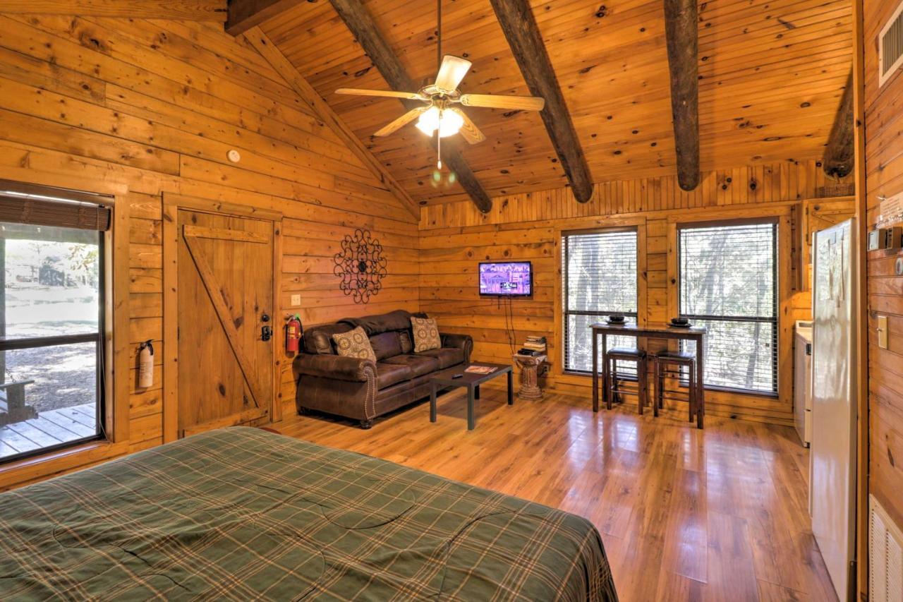 Peaceful Cabin With Hot Tub - Near Broken Bow Lake! Stephens Gap Bagian luar foto